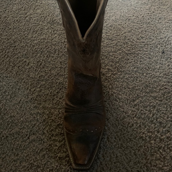 Ariat leather cowboy boots - Picture 3 of 4
